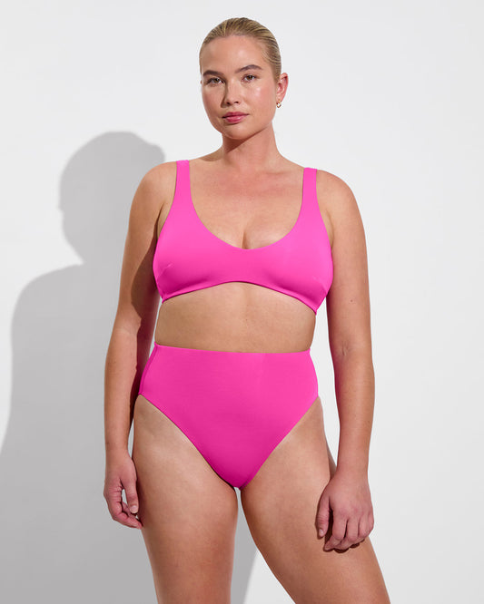 Plunge Top D+ - Hot