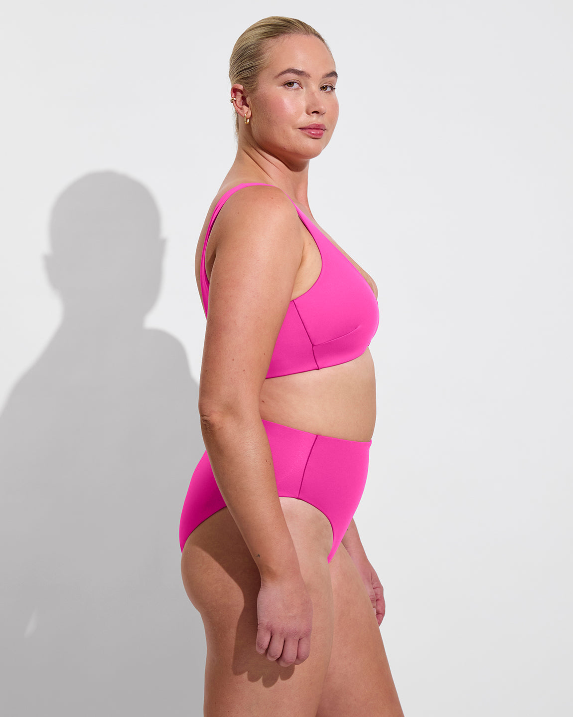 Plunge Top D+ - Hot