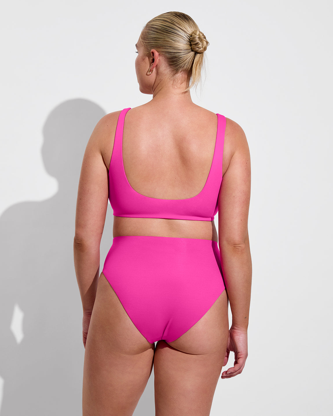 Plunge Top D+ - Hot