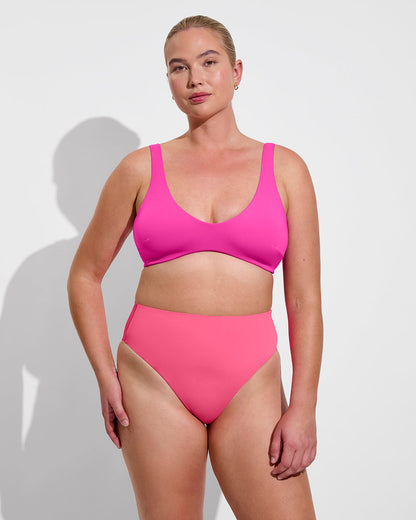 Plunge Top D+ - Hot