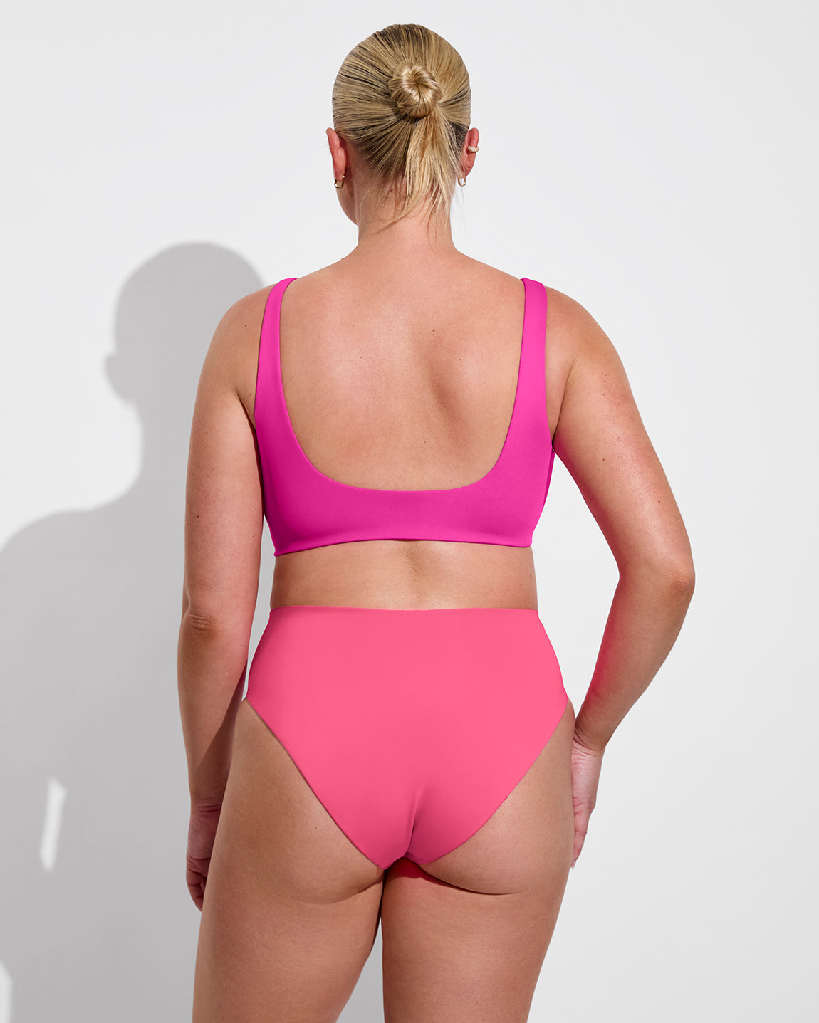 Plunge Top D+ - Hot