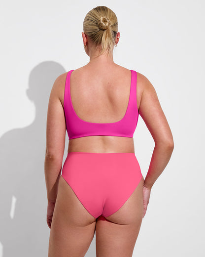 Plunge Top D+ - Hot